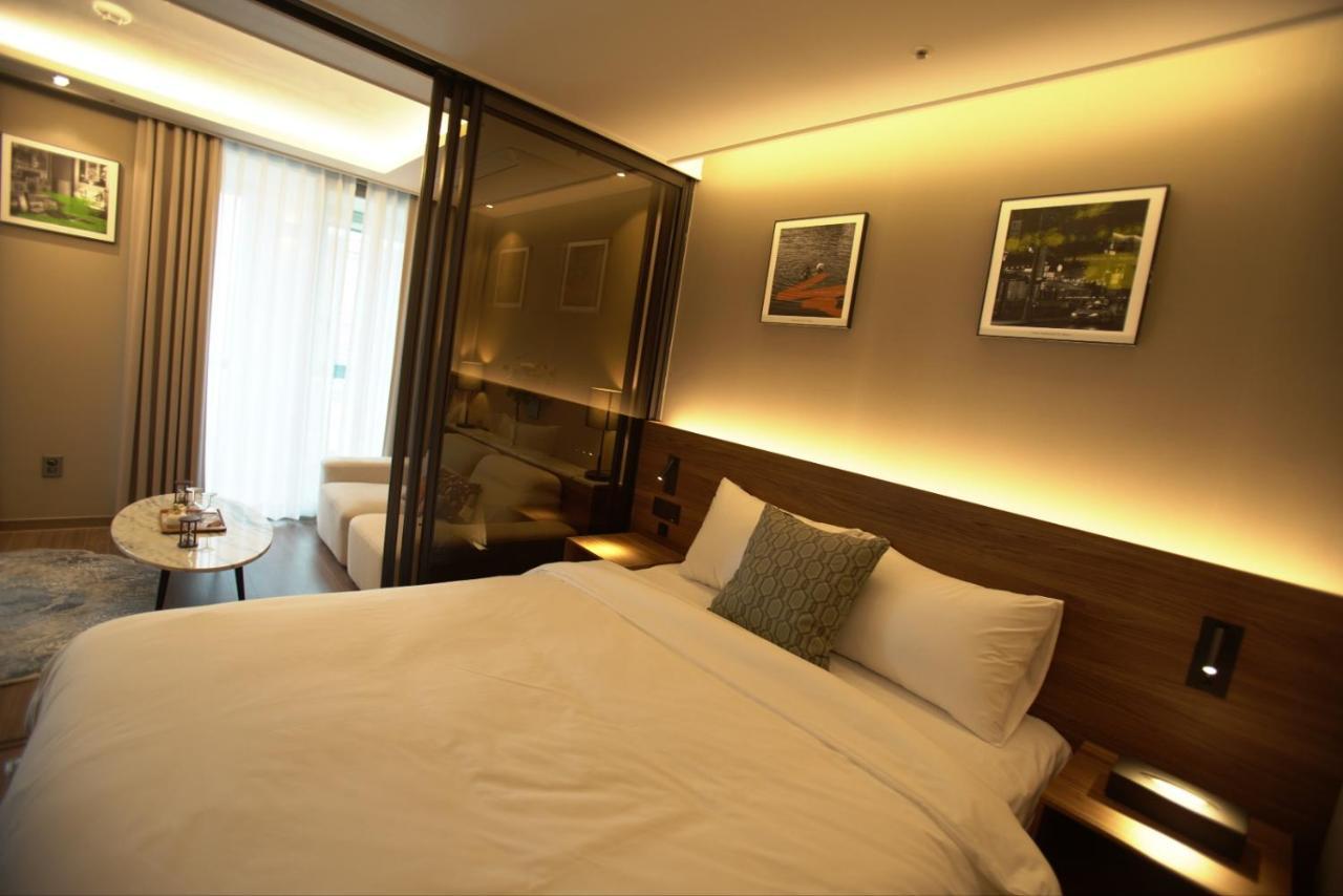 Sienna Ambassador Residence Пусан Экстерьер фото