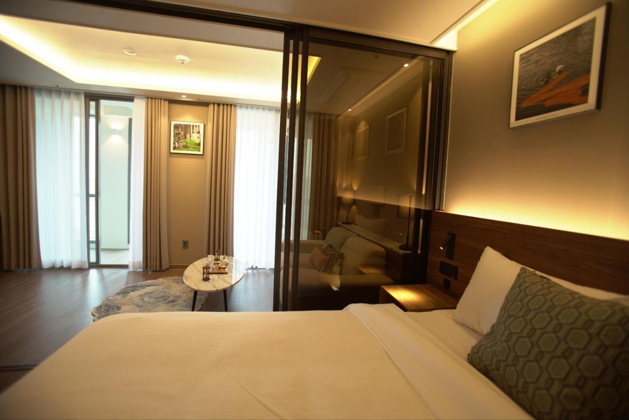 Sienna Ambassador Residence Пусан Экстерьер фото
