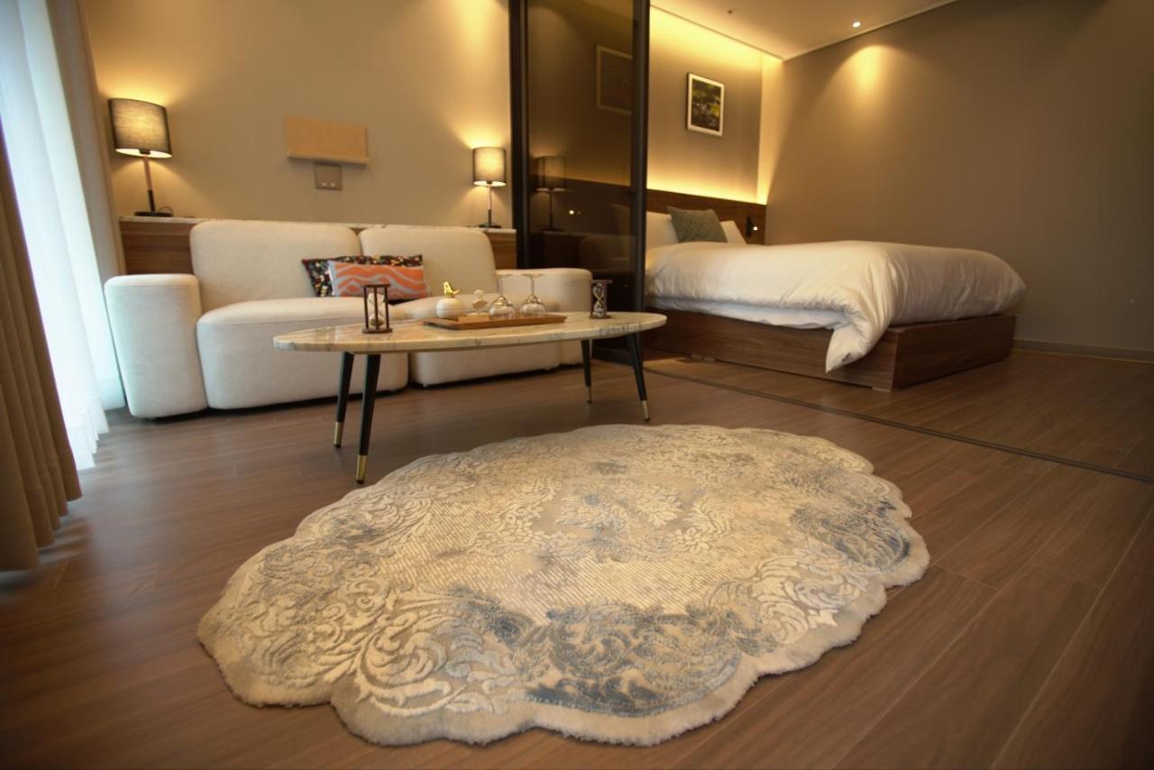 Sienna Ambassador Residence Пусан Экстерьер фото